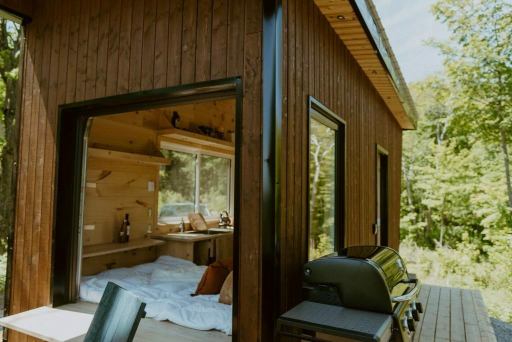 Curated visual reference: Visual Reference: Cabinscape