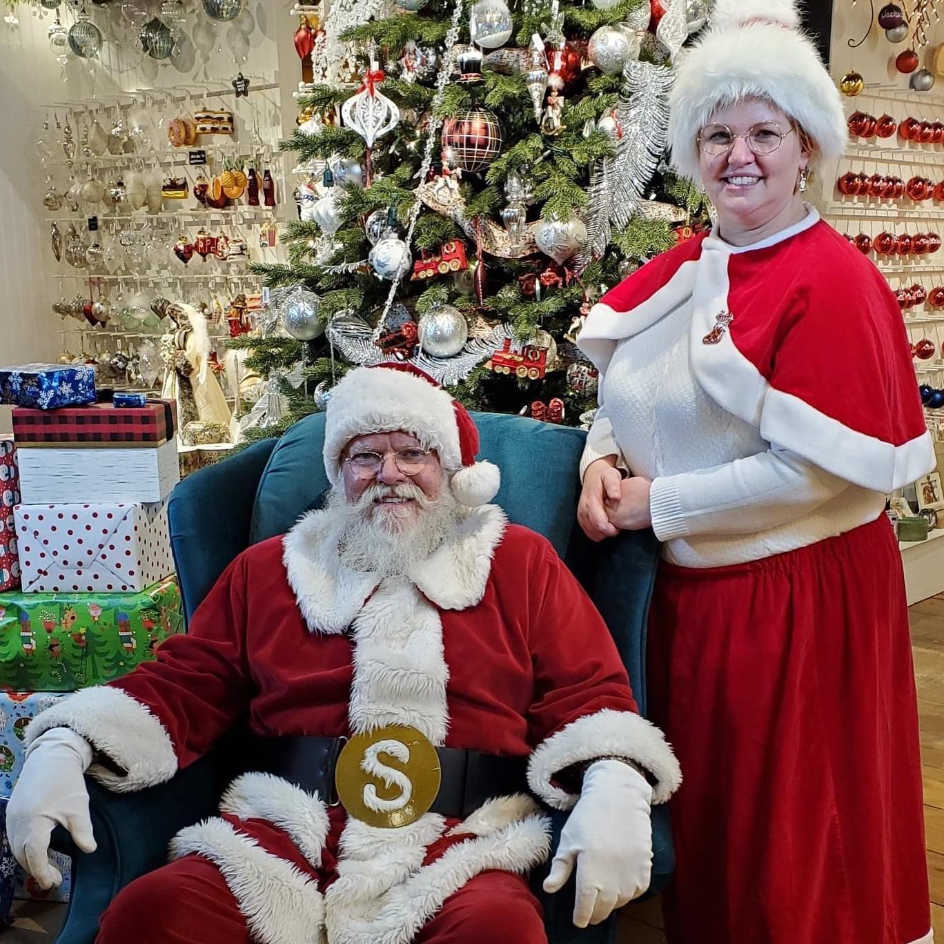 Experience Christmas Movie Magic at These Top 3 Festive Ontario Towns