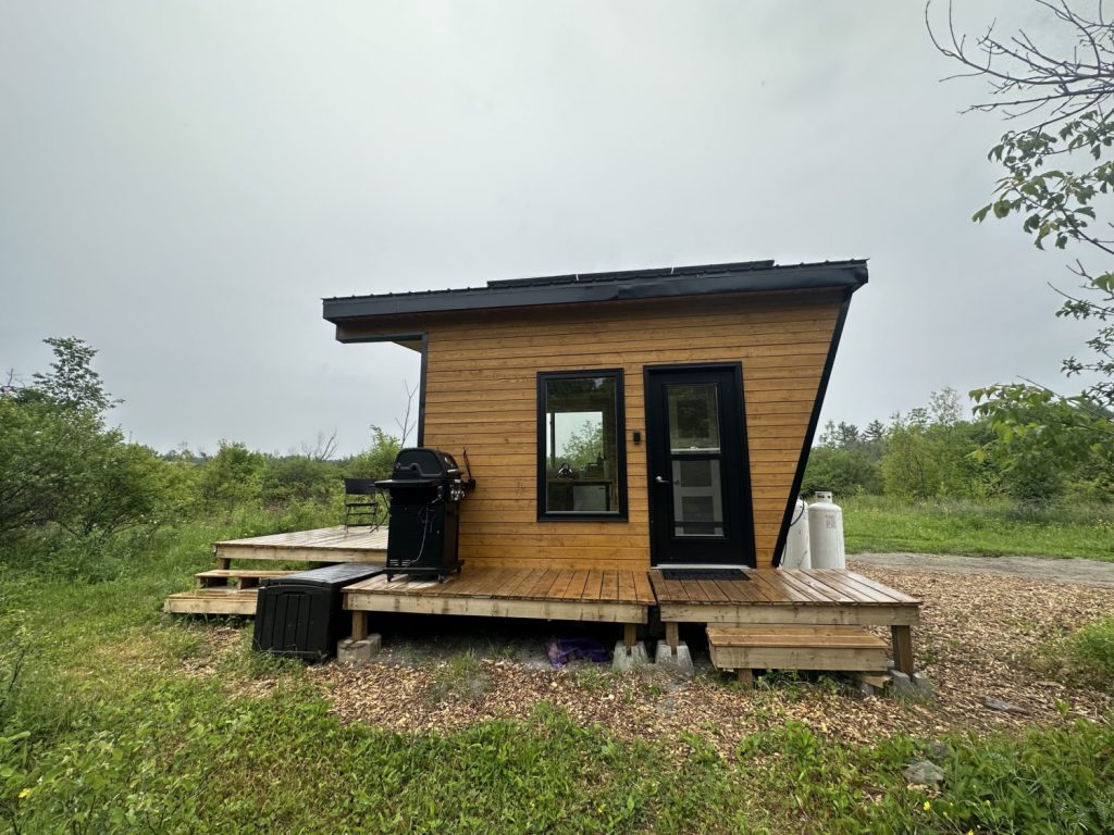 Buttercup Cabin